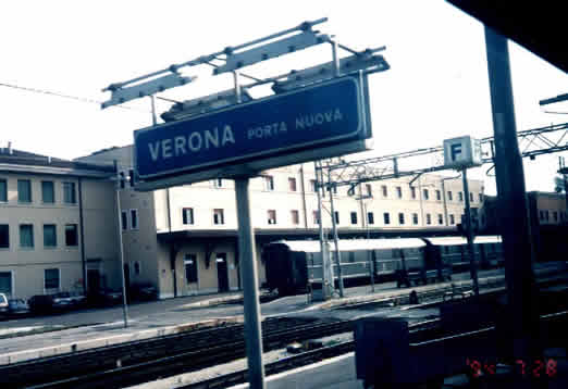 ������1994��7��28���ٴ�;��ά����(VERONA)��վʱץ�ĵ�һ����Ƭ